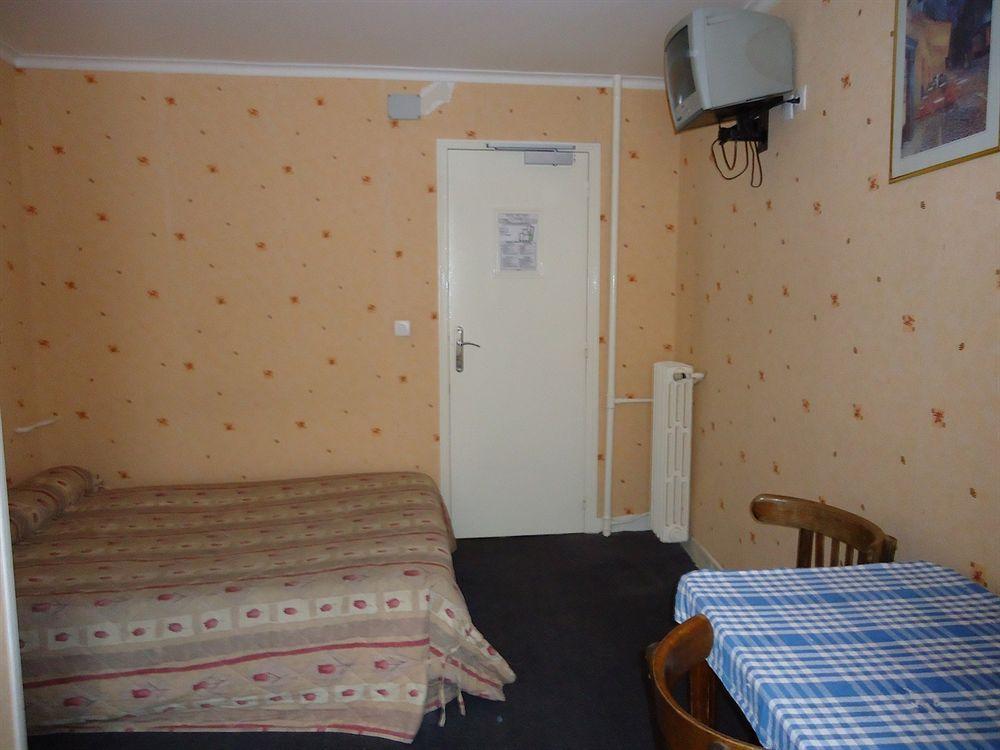 Hotel Des Arts Paris Dış mekan fotoğraf